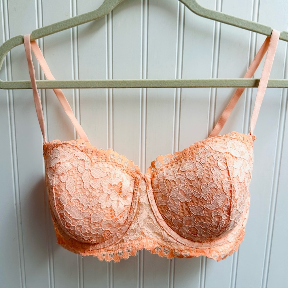 Victorias Secret Push Up Bra Size 34DD Wired Coral Orange Lace Full Coverage